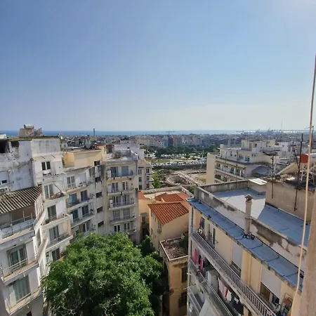 City Center Penthouse Apartment *
